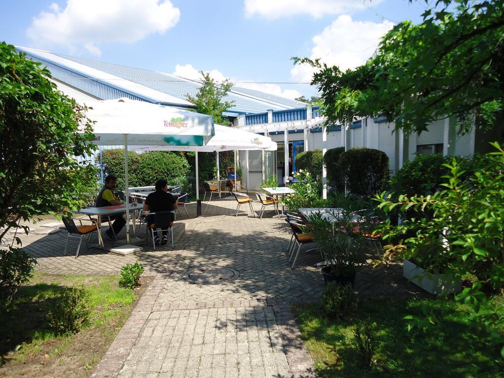 Sportpark Juergen Fassbender Hotel Eggenstein-Leopoldshafen Exterior photo